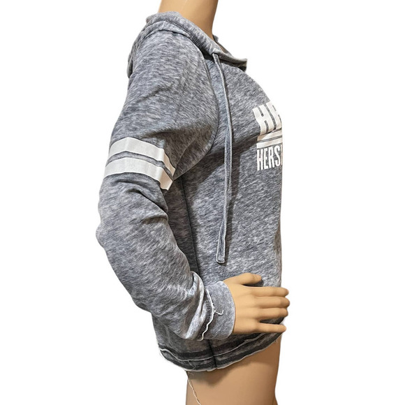 LE Hershey's Park Sweatshirt Womens Gray White Graphic Small Hoodie - Picture 3 of 6